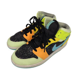 Nike Sneakers Shoes Jordan 1 Mid SE Aurora Green Size 7Y BQ6931-037 Basketball